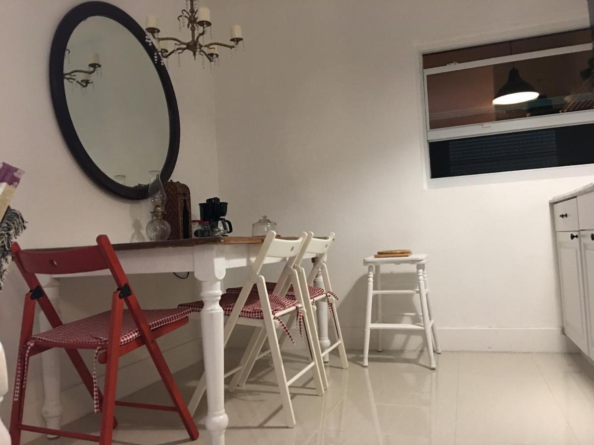 Private Studio Blocks From Coconut Grove Miami Extérieur photo