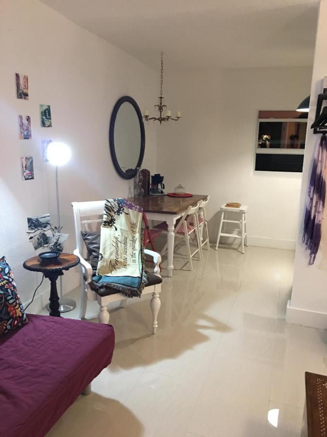 Private Studio Blocks From Coconut Grove Miami Extérieur photo