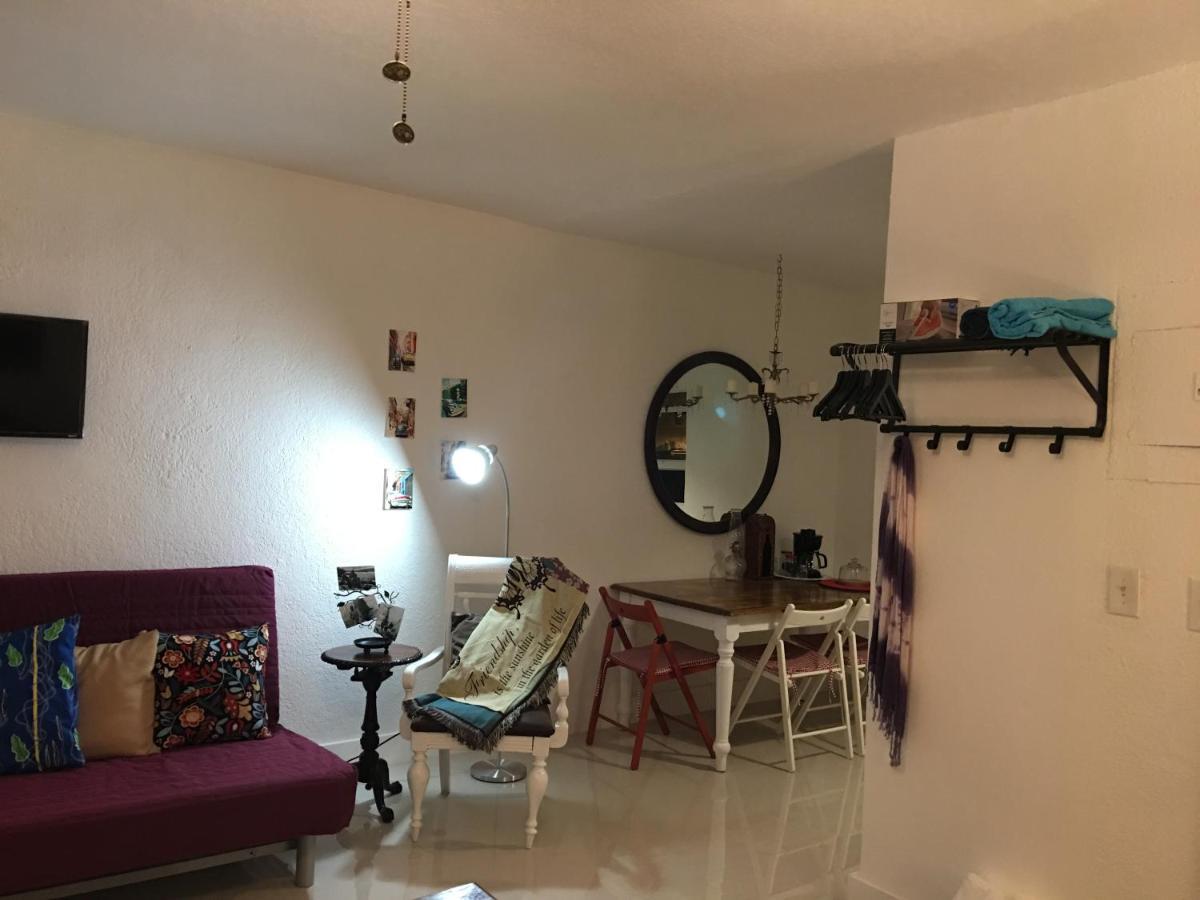 Private Studio Blocks From Coconut Grove Miami Extérieur photo