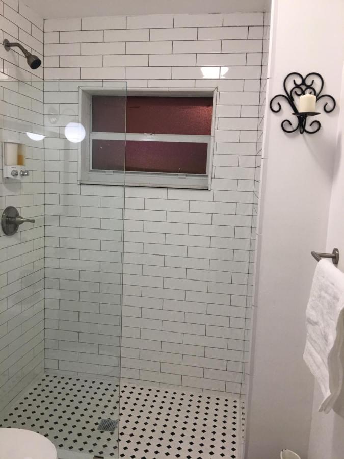 Private Studio Blocks From Coconut Grove Miami Extérieur photo