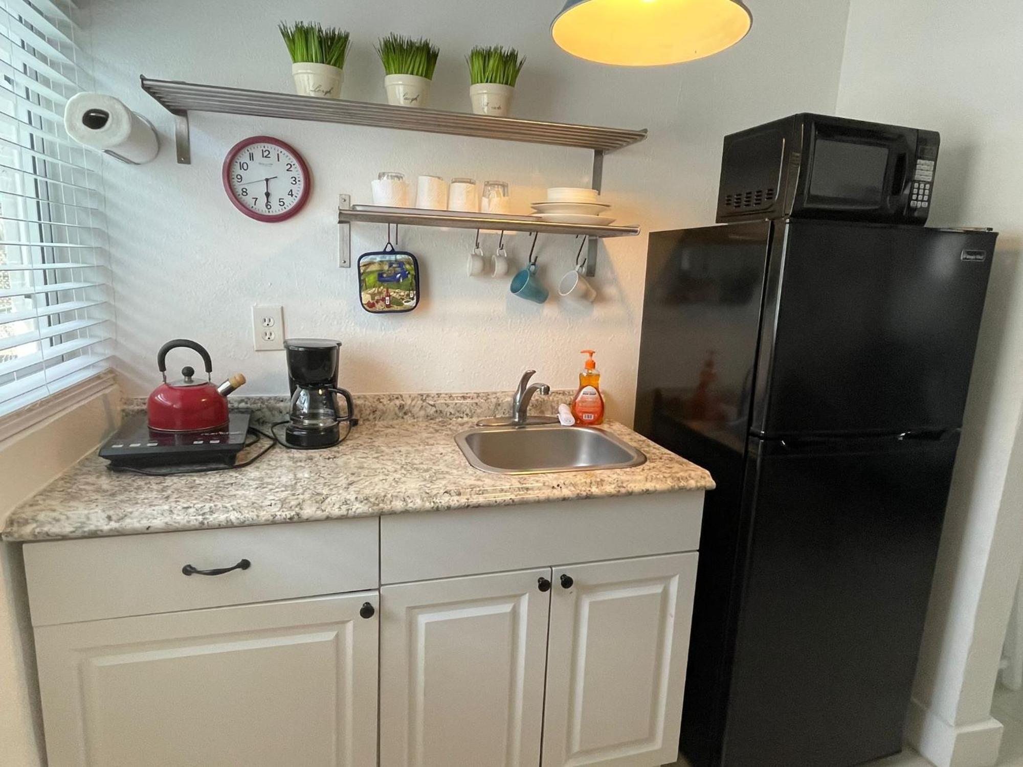 Private Studio Blocks From Coconut Grove Miami Extérieur photo